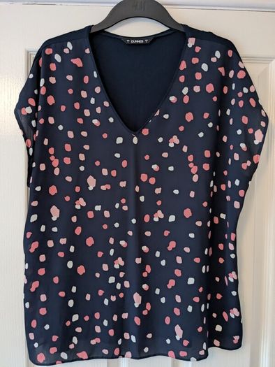 Dunnes dressy top