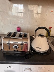 toaster and kettle