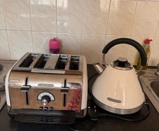 toaster and kettle