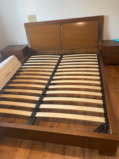 Kingsize bed