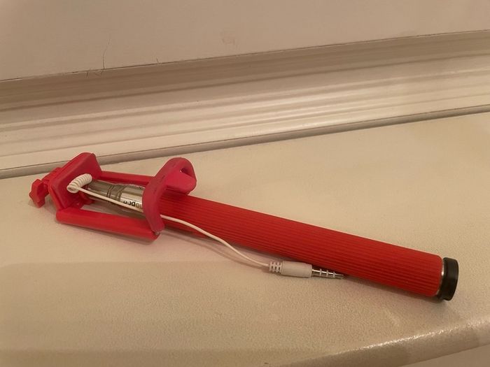 free selfie stick