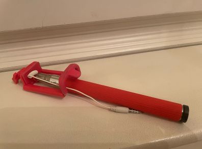 free selfie stick