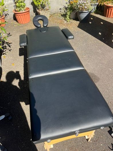 Massage table