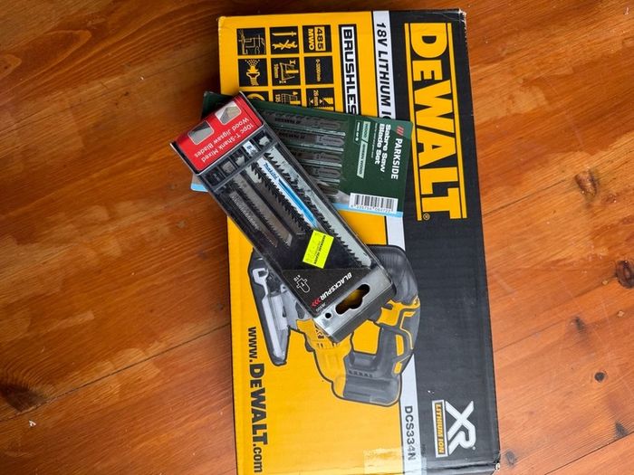 DEWALT DCS334N 18V XR Brushless Jigsaw (Body Only)