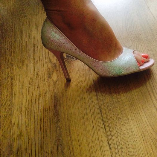 Baby pink dress Shoes+Shall+Bag included