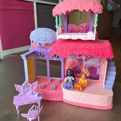 Encanto Isabela House Set