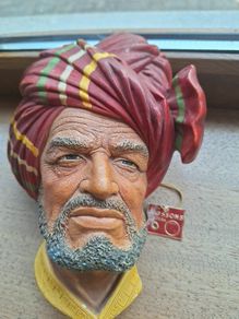 Vintage Bosdom chalkware