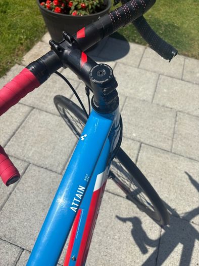 Cube Attain Race - 53cm
