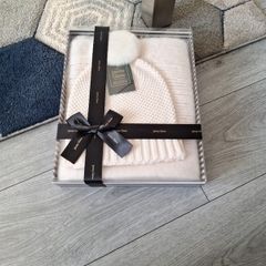 Hat and Scarf set