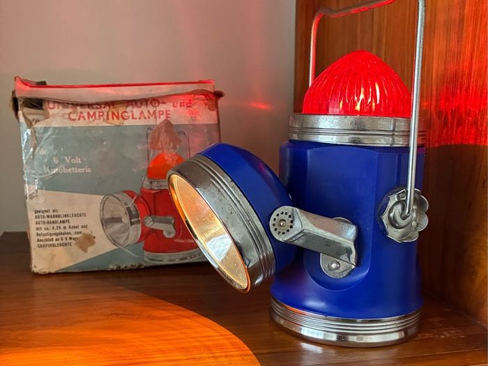 Vintage 1960's LIEZ Flasher King Lantern