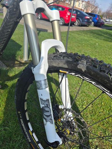 Mountain Bike - Specialized Stumpjumper FSR Expert Carbon (Size M)