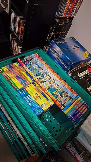 Hundreds of collectible dvd boxsets