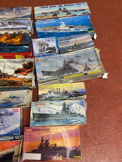 Huge lot of Vintage Model Trains | Boats and Tanks