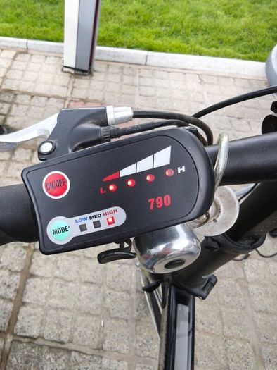 Carrera Crosscity E Electric Bike - NEW BATTERY