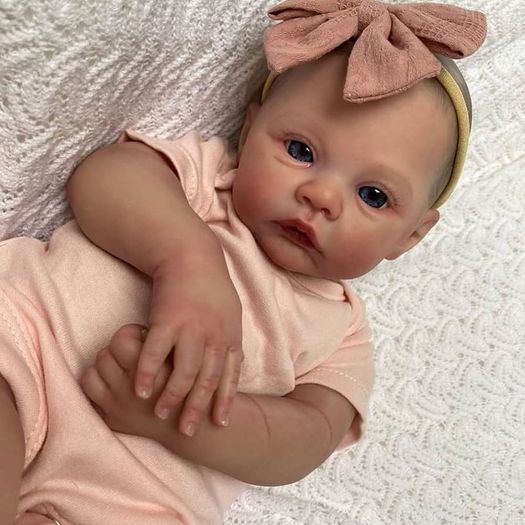 19 Inch 48cm Reborn Baby Doll with Cuddly Body Realistic Doll