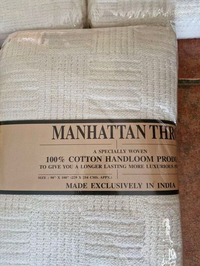 Manhattan 100 % Cotton Throws (2 Sizes)