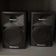 speakers