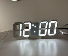 Digital clock