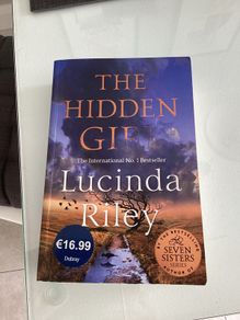Book. The Hidden Girl by Lucinda Riley