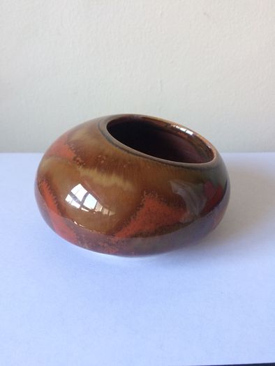 pottery pot