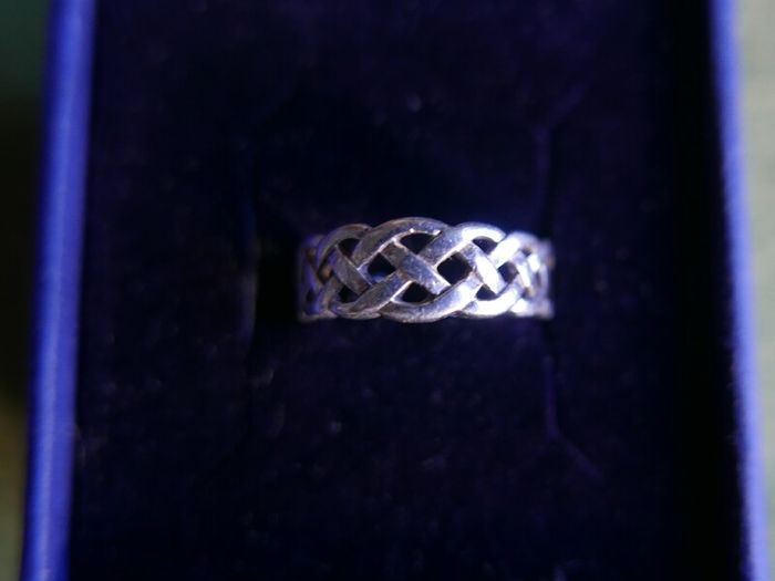 Sterling Silver 925 Celtic Knot Ring size L