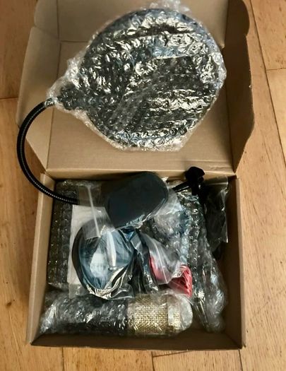 podcast V8S Podcast Studio Kit Microphone Sound Card Streaming Recording Bundle
