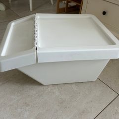 Storage boxes and bins