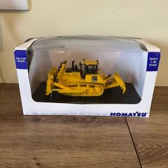 Model Komatsu Bulldozer 1:50