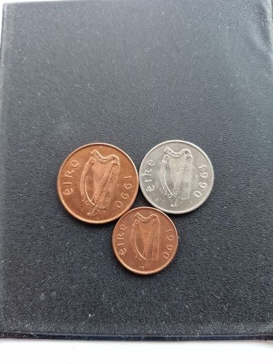 Irish set of coins from 1990