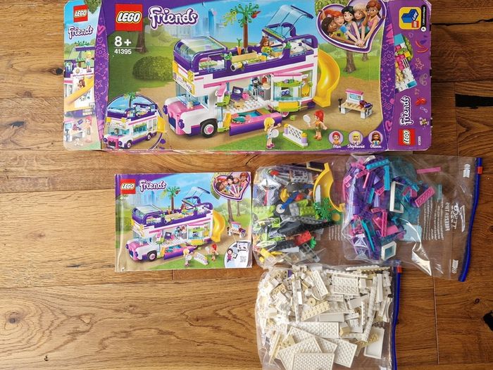 Lego Friends Bus