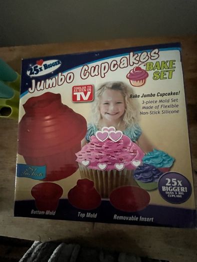 Giant Cupcake mould