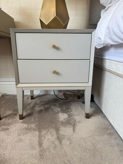 dressing table