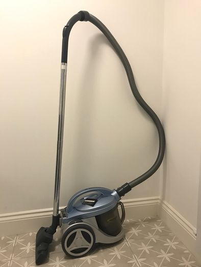Vacuum Cleaner -powerful-Bagless -HEPA FILTER