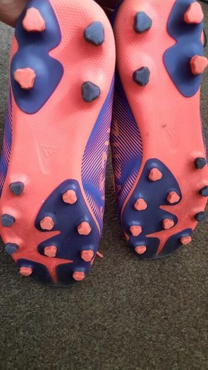 Adidas Nemeziz kids football shoes UK 4