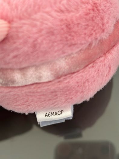 Jellycat Amuseables Mia Macaron