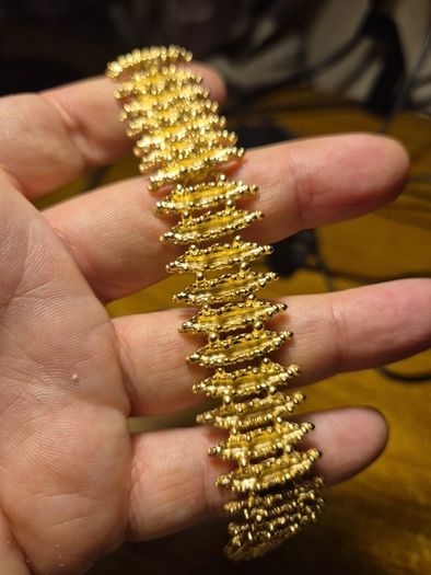Rare Find. 1960s Avon Starflower gold plated bracelet in original box.