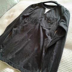 Grey Long-Sleeved Men's Top - Size Small