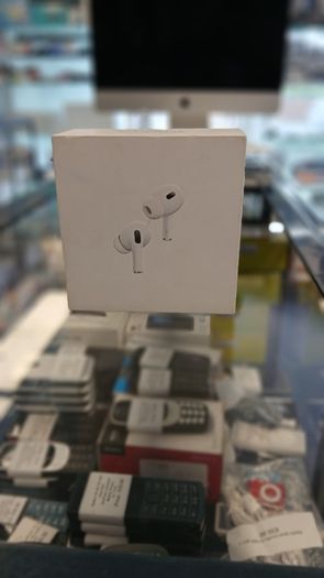 Apple AirPods Pro 2 Wireless Earbuds, Bluetooth Headphones, Active Noise Cancellation