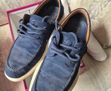 Mens shoes