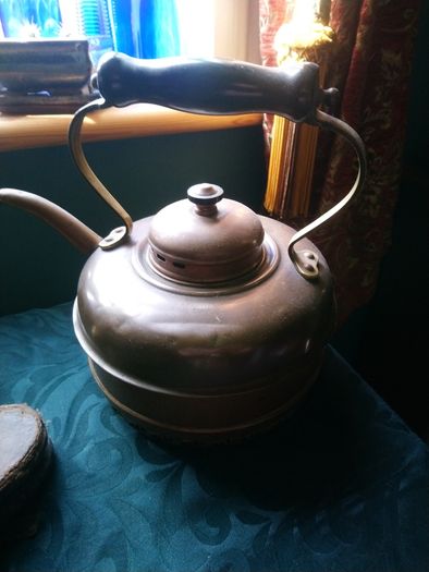 Collection of vintage items