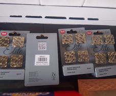 Free cranium, photo frame and 16 brand new cupboard handles