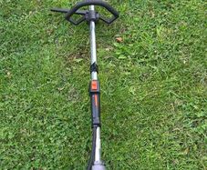 Long hedge trimmer