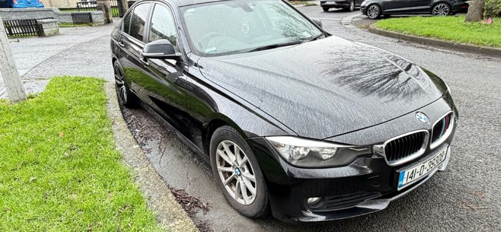 BMW 320D Efficient Dynamics F30 - 2014