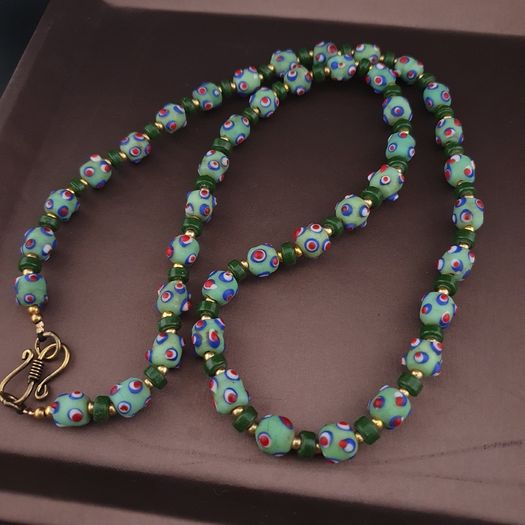 Vintage Venetian Style Skunk Eyes GlassBeads Necklace