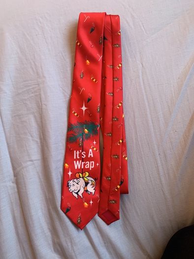 Christmas pig tie