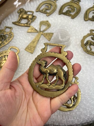 10 antique vintage horse brass
