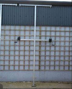 Clothesline t frame