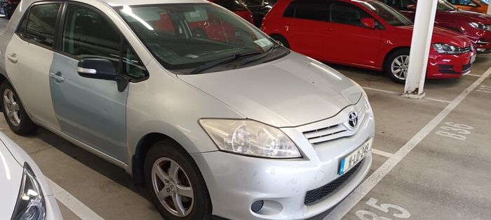 2011 Toyota Auris