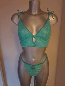 Brand new Kaixi Sample celadon lace bralette and thongs set size S cup 34 B Postage included