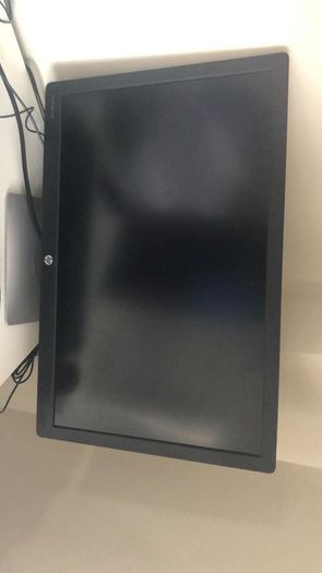 HP EliteDisplay E242 LED Computer Monitor 24 Inches